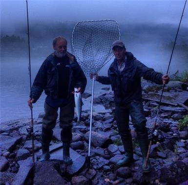 Kveldsfiske, og fisken biter!